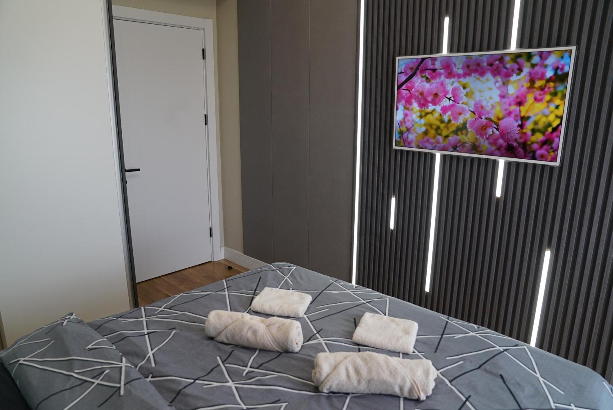 Diamond 72 Apartment , Skopje City - Center, Diamond Residences, Free Parking ภายนอก รูปภาพ