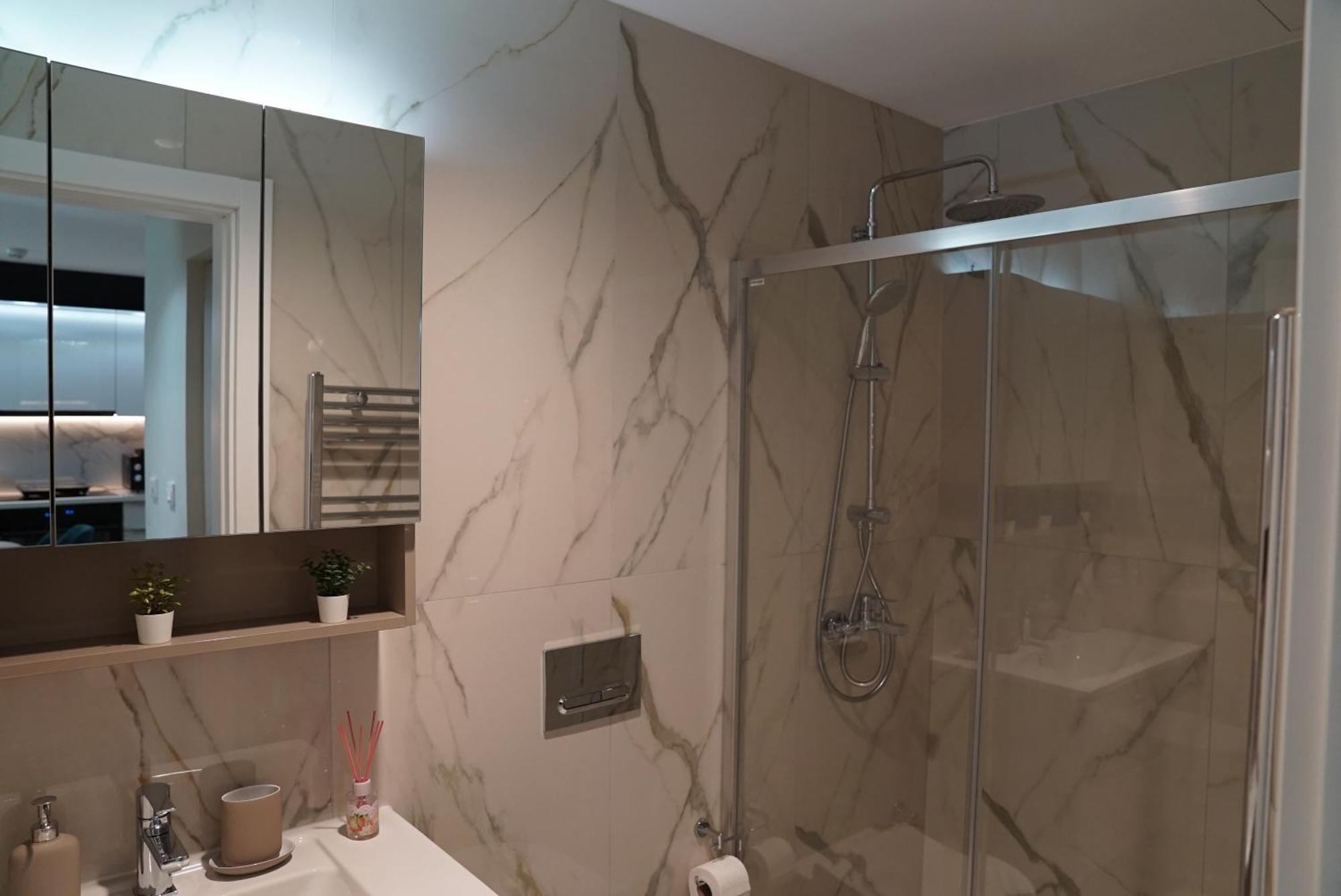 Diamond 72 Apartment , Skopje City - Center, Diamond Residences, Free Parking ภายนอก รูปภาพ